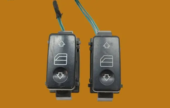 Mercedes-Benz S W220 Quarter vent window switch A2208213379