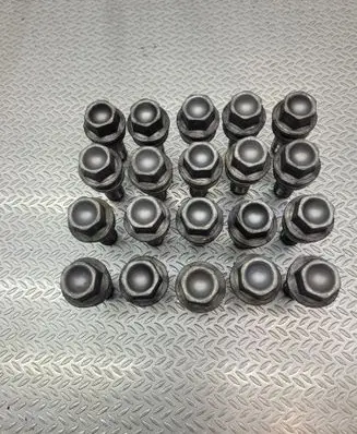 Volvo XC40 Nuts/bolts 