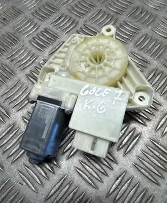 Volkswagen Golf VII Rear door window regulator motor 5Q4959811A 04959811