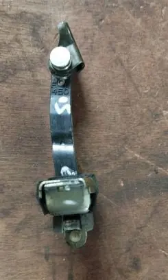 Lexus IS 200-300 Front door check strap stopper