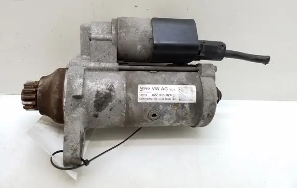 Volkswagen Golf VII Starter motor 02Z911024L