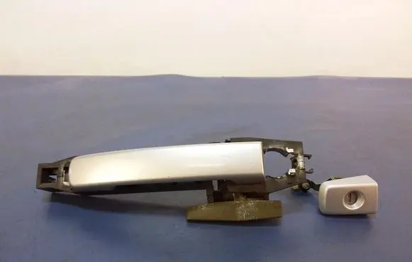 Nissan Maxima A34 Front door exterior handle