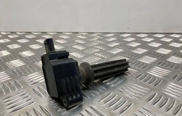 Ford Focus High voltage ignition coil CM5E12A366CA