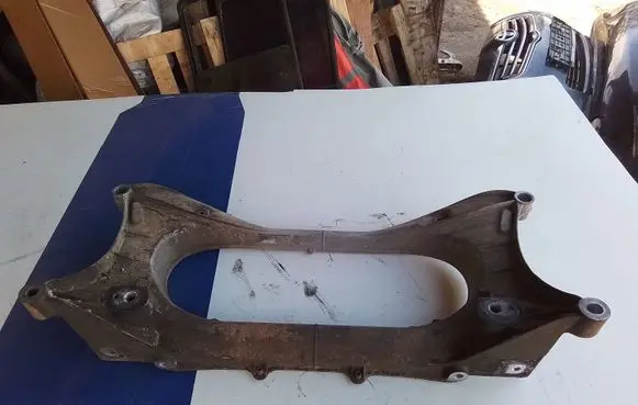 Lexus IS 220D-250-350 Front subframe