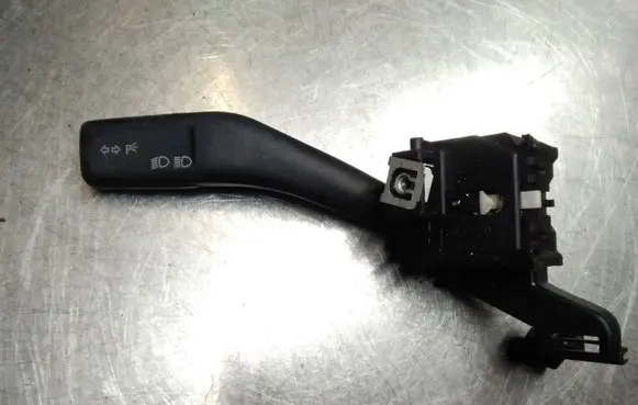 Volkswagen Golf V Indicator stalk 1K0953513