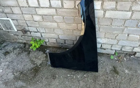 Mercedes-Benz E W212 Fender