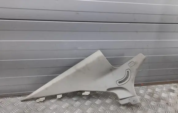 Cadillac CTS (C) pillar trim A075144