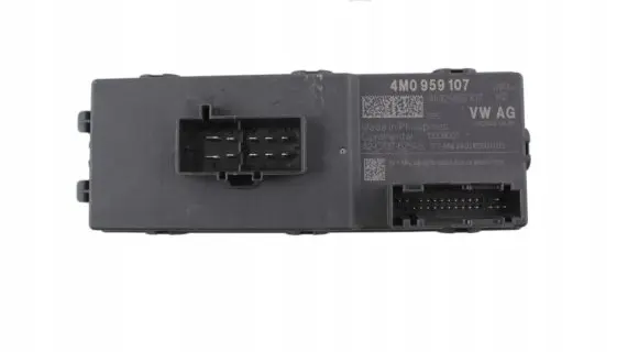 Audi Q7 4M Tailgate/trunk control unit/module 4M0959107