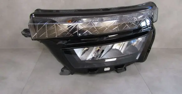 Skoda Kamiq Headlight/headlamp 658941015 0021383206 175PL10516