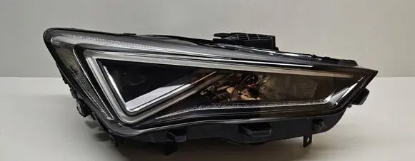 Cupra Formentor Headlight/headlamp 5FG941008F SE048n.puszka