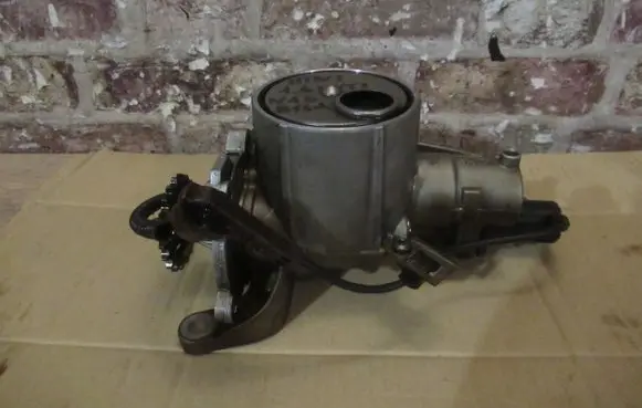 Mini One - Cooper Coupe R56 Oil pump 7594010