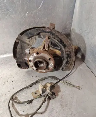 Volvo XC70 Front wheel hub spindle knuckle