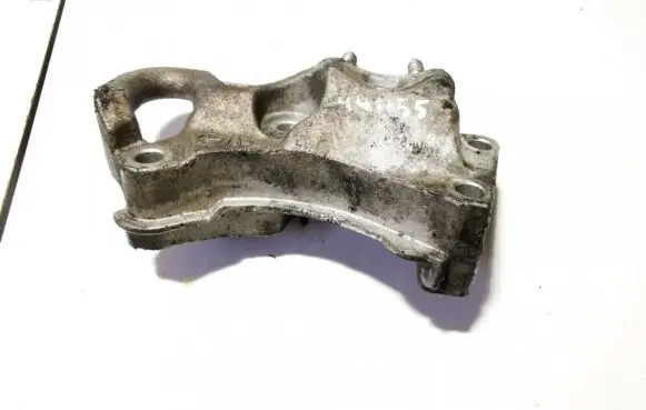 Ford Fiesta Engine mounting bracket