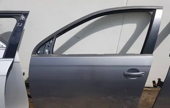 Volkswagen Golf V Front door sensor
