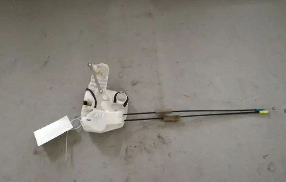 Mitsubishi ASX Front door lock