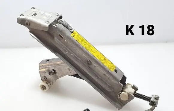 Audi A6 S6 C6 4F Lift Jack 4F0011031