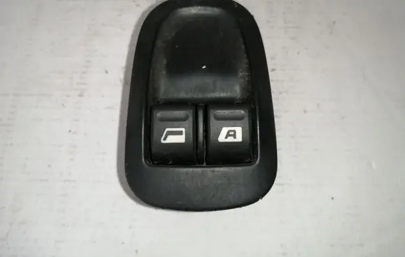 Peugeot 206 Electric window control switch 12252