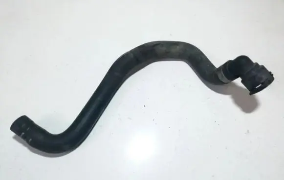 Volkswagen PASSAT B5 Engine coolant pipe/hose 8d0819373