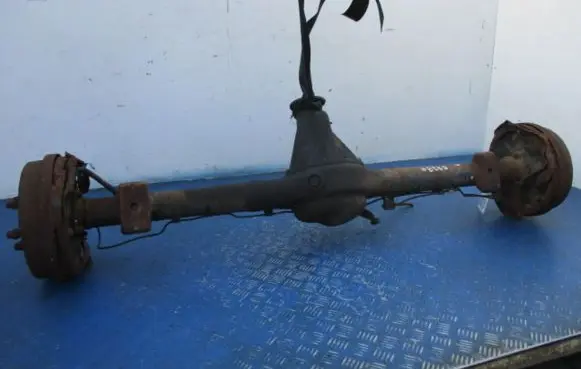 Mitsubishi L300, Cosmos Rear differential