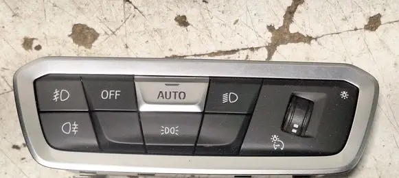 BMW X6 G06 Light switch 61315A3284201 B65712700B M101980