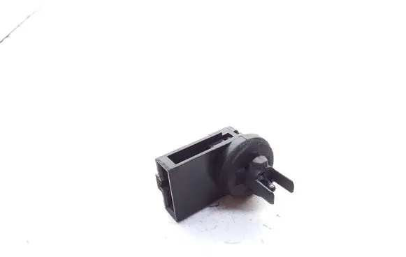 Volkswagen PASSAT B5 Oil temperature sensor 1H0907543A