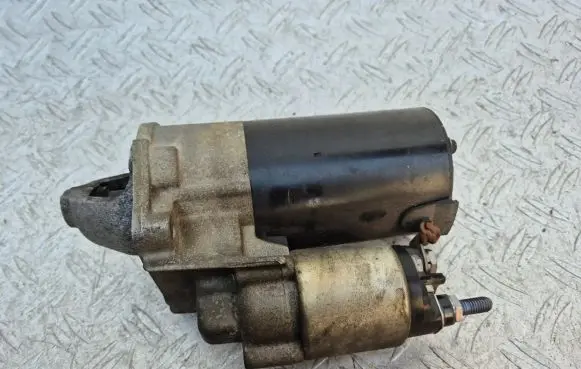 Alfa Romeo Giulietta Starter motor 51804744 0001137002
