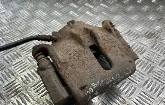 Renault Megane II Front brake caliper