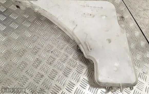 BMW 4 F32 F33 Windshield washer fluid reservoir/tank 724167913