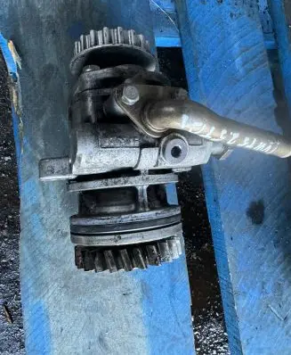 Volkswagen Transporter - Caravelle T5 Power steering pump
