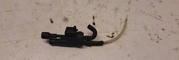 Mercedes-Benz E W211 Valve vacuum 0025401497 48B43625B09