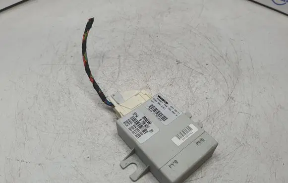 BMW 5 F10 F11 Air suspension control unit module (rear) 6798937 37146798937