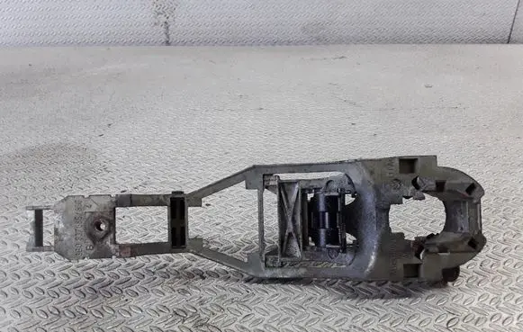 Rear door exterior handle/bracket
