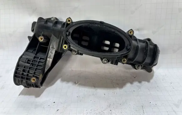 Mercedes-Benz E W212 Intake manifold A6510900037
