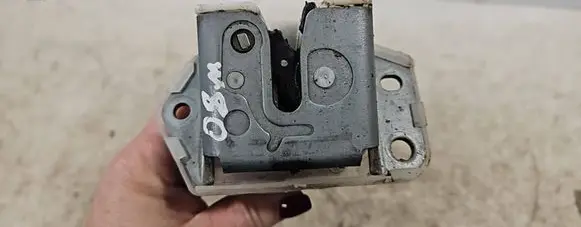 Suzuki SX4 Tailgate/trunk/boot lock/catch/latch B6765