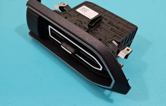 Dacia Sandero III Dashboard air vent grill cover trim 687613010R IMPRK1515089