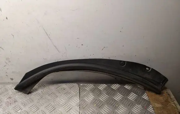 Toyota RAV 4 (XA50) Rear arch trim 678584203000