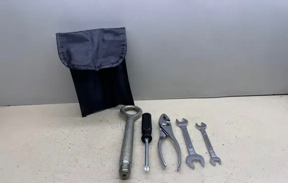 Lexus RX 300 Tool set