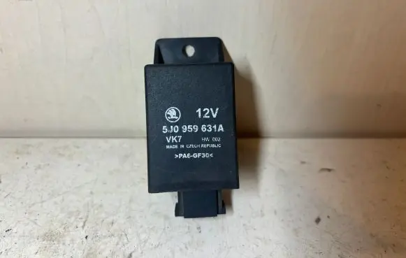 Skoda Fabia Mk2 (5J) Other relay 5J0959631A