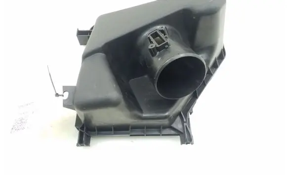 Toyota Verso Air filter box cover 177050R040