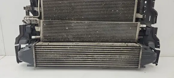 Volvo V60 Radiator set 31368445 6G918C607 3136832601