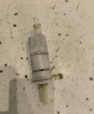 Mercedes-Benz E W211 Headlight washer pump 