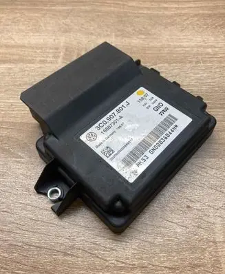 Volkswagen PASSAT B6 Hand brake control module 3C0907801J 16887301A