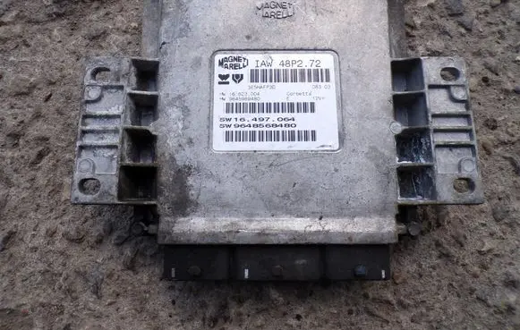 Peugeot 206+ Engine control unit/module ECU IAW48P2.72