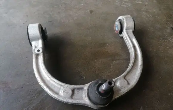 Mercedes-Benz ML W164 Front upper control arm/wishbone 94593 051206183117