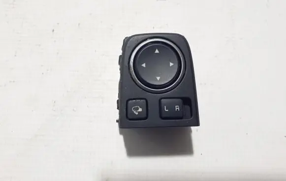 KIA Xceed Wing mirror switch 93530J7000