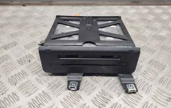 Audi A5 GPS navigation control unit/module 8W0035652J