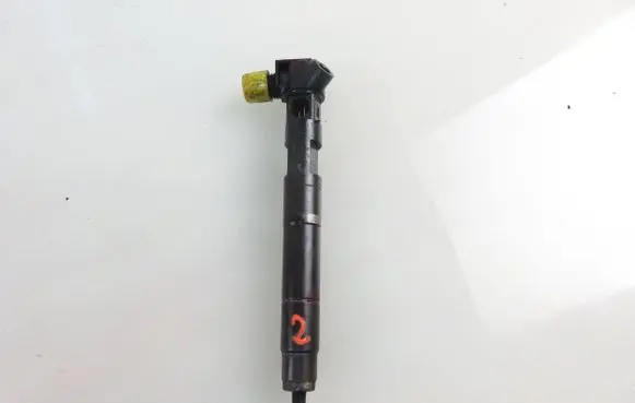 Mercedes-Benz C W204 Fuel injector 28342997 6510704987