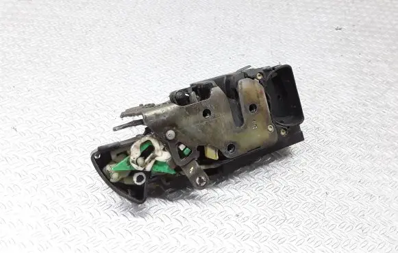 Opel Frontera B Front door lock 16634324