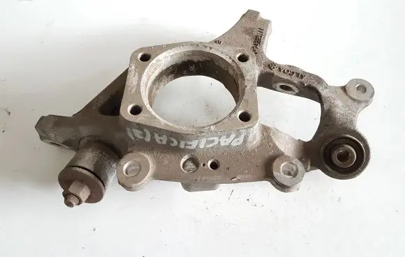 Chrysler Pacifica Rear wheel hub spindle/knuckle 04743251AA