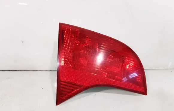 Audi A4 S4 B7 8E 8H Tailgate rear/tail lights 8E9945093